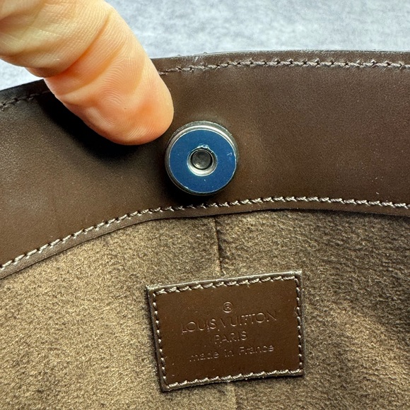 Louis Vuitton Epi Leather Demi Lune Pochette Shoulder Bag Brown - Picture 12 of 14